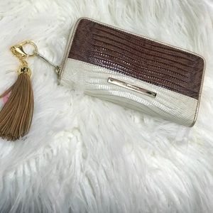 Brahmin Wallet